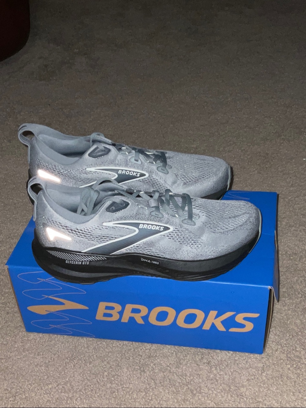Men’s Brooks Glycerin GTS 22 size 9.5 2E